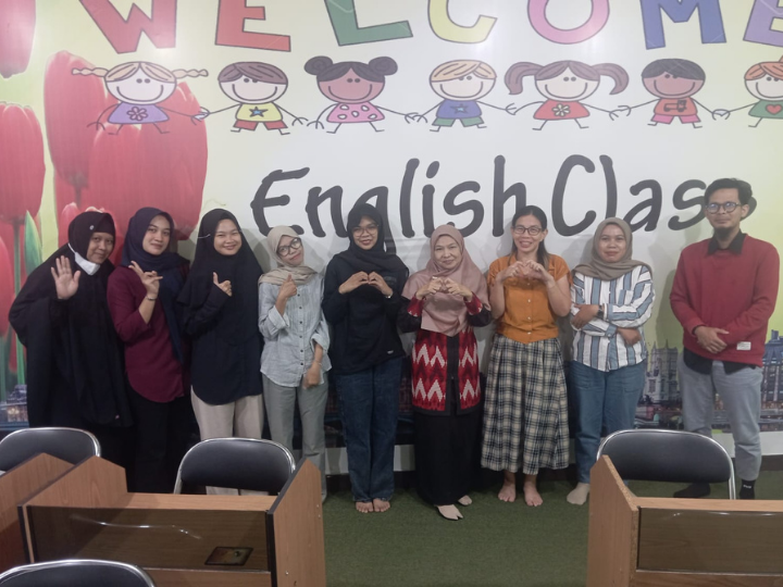Tak Terasa, Kelas Bahasa Inggris Periode Juli-Desember 2025 Telah Usai